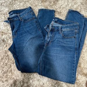 Women’s ankle jeans. Size 8. 2 pair!!!